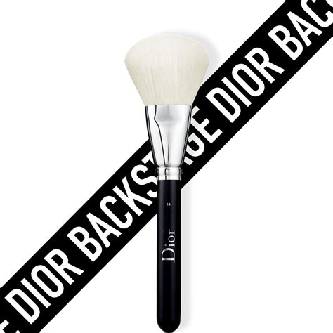 dior powder brush high coverage|Dior makeup brush no 14.